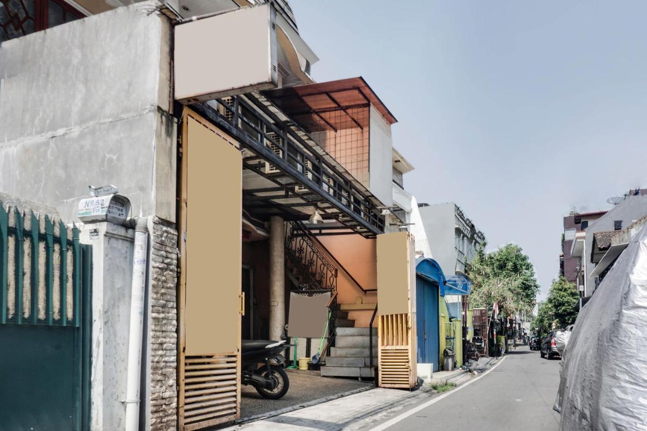 Oyo 91754 Wisma Tiqita Syariah Jacarta Exterior foto
